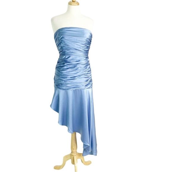 NWT Cinq à Sept 100% Silk Eliza Asymmetric Hem Strapless Satin Cocktail Dress 8 - Picture 4 of 15